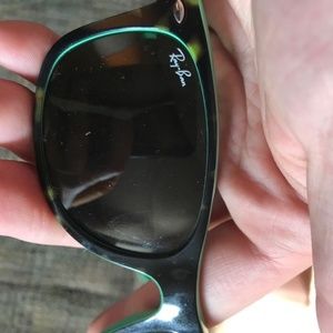 Ray-Bans Wayfarer Sunglasses